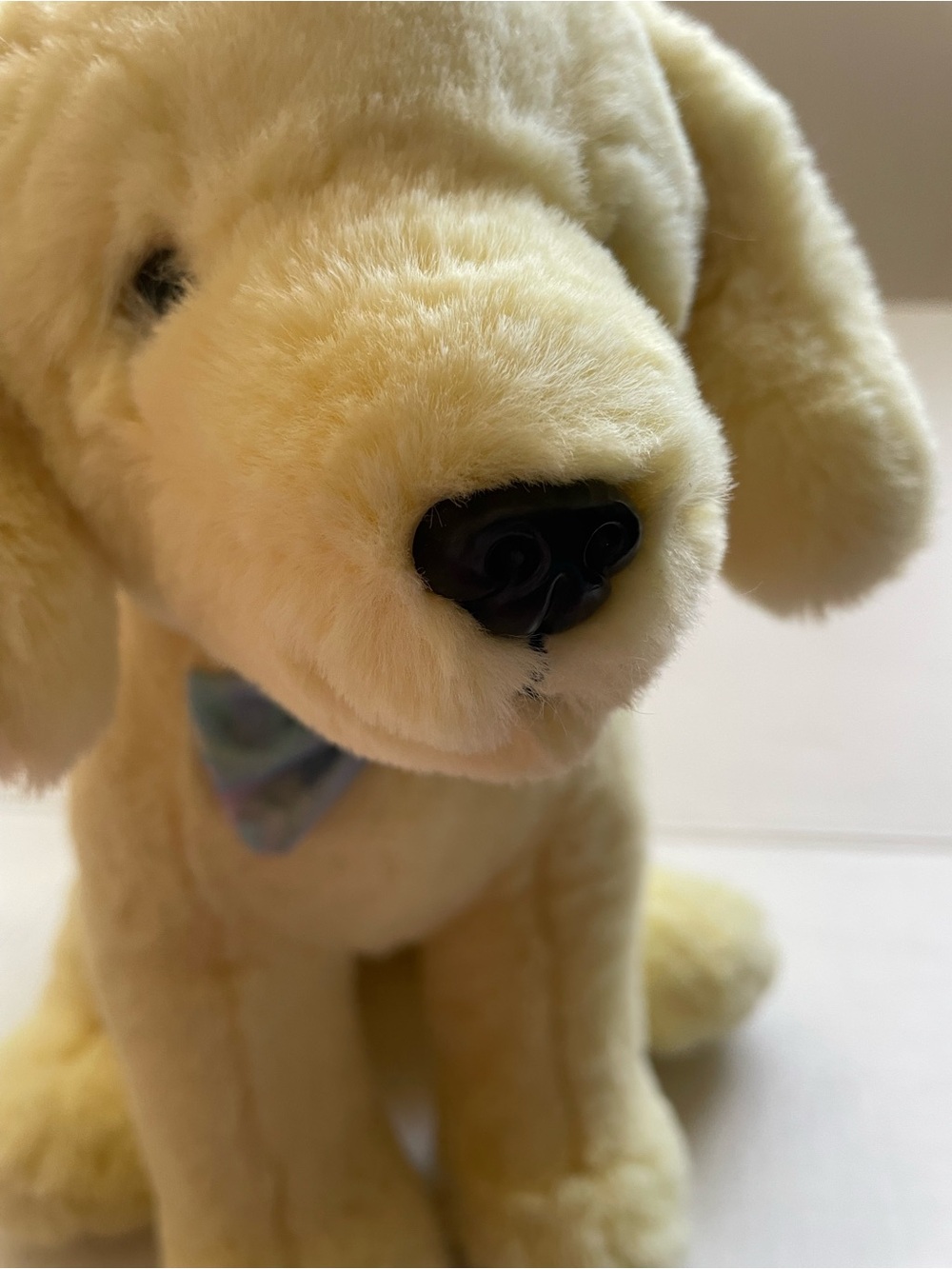 FAO Schwarz yellow lab Labrador dog plush plushie stuffed animal with bow tie